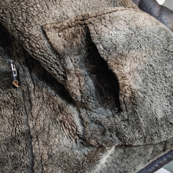 Leather Jacket - Picture 4 of 7